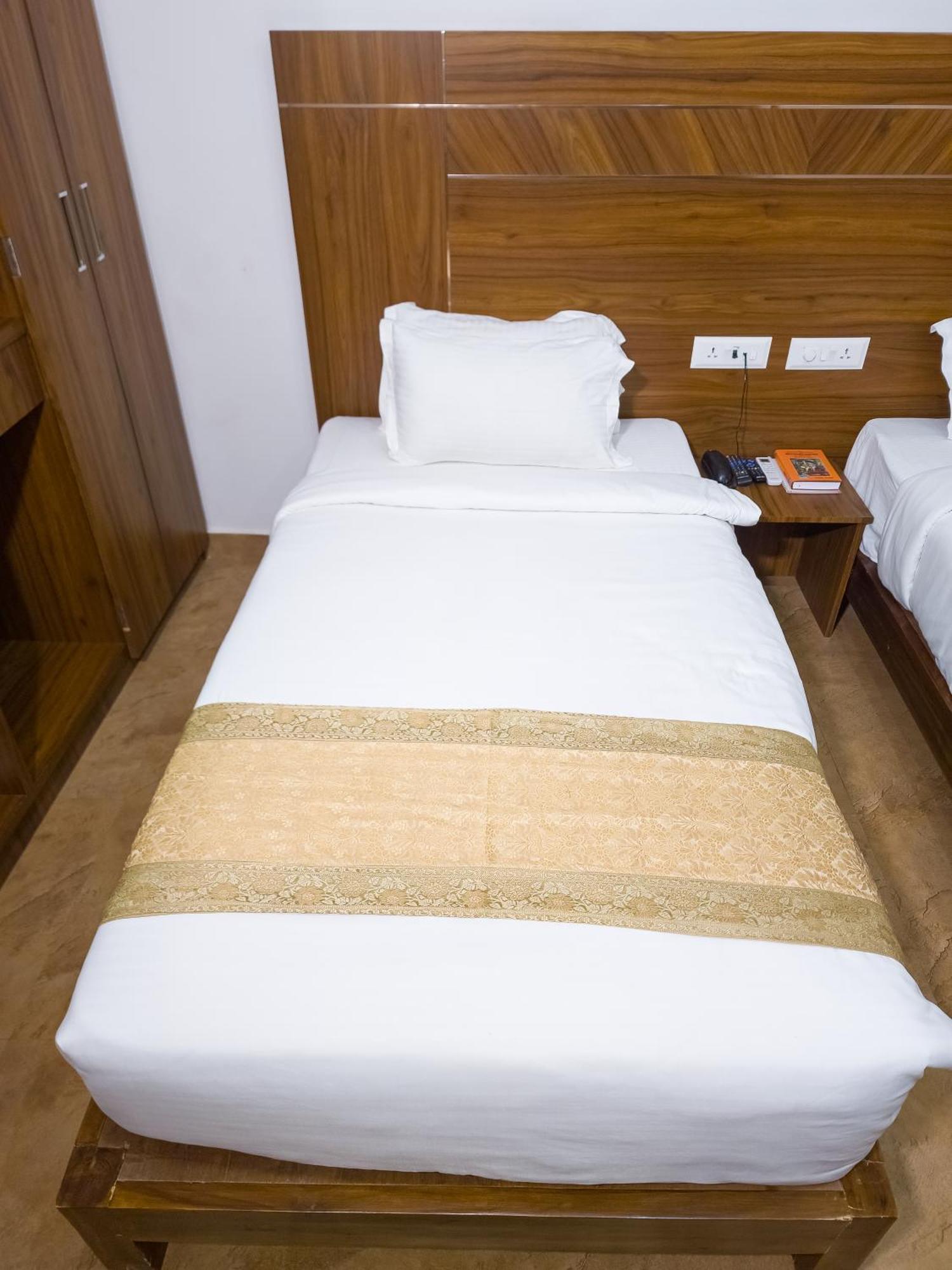 Hotel Amritara Ramila Kutir à Ayodhya Extérieur photo